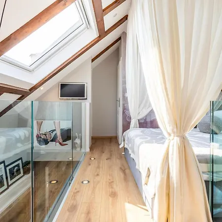Luxury Palace No1 Appartamento *