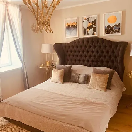 Appartement Luxury Palace No1 *