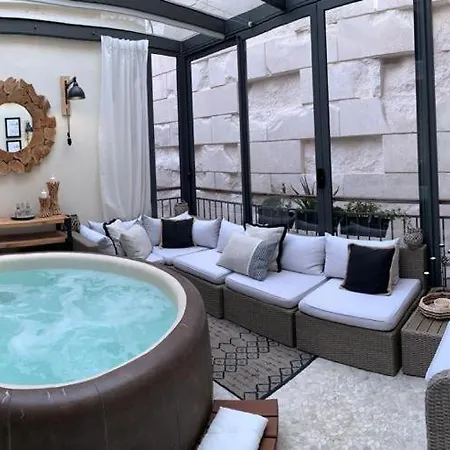 Apartmán Luxury Palace No1 *