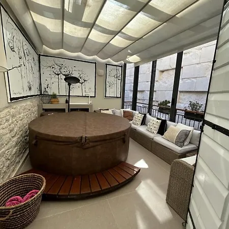 Apartmán Luxury Palace No1 *